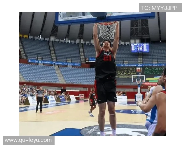 余嘉豪西乙第5轮首度得分上双贡献12分4板助力坎塔布里亚大胜