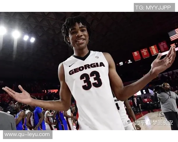 克拉克斯顿在篮网迎来第七个赛季成为球队现存队龄最长球员